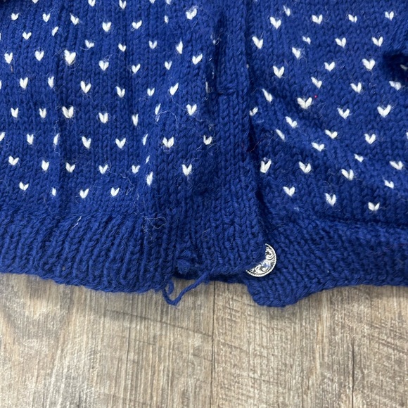 Vintage Handknit Norway Christmas sweater - Picture 4 of 7